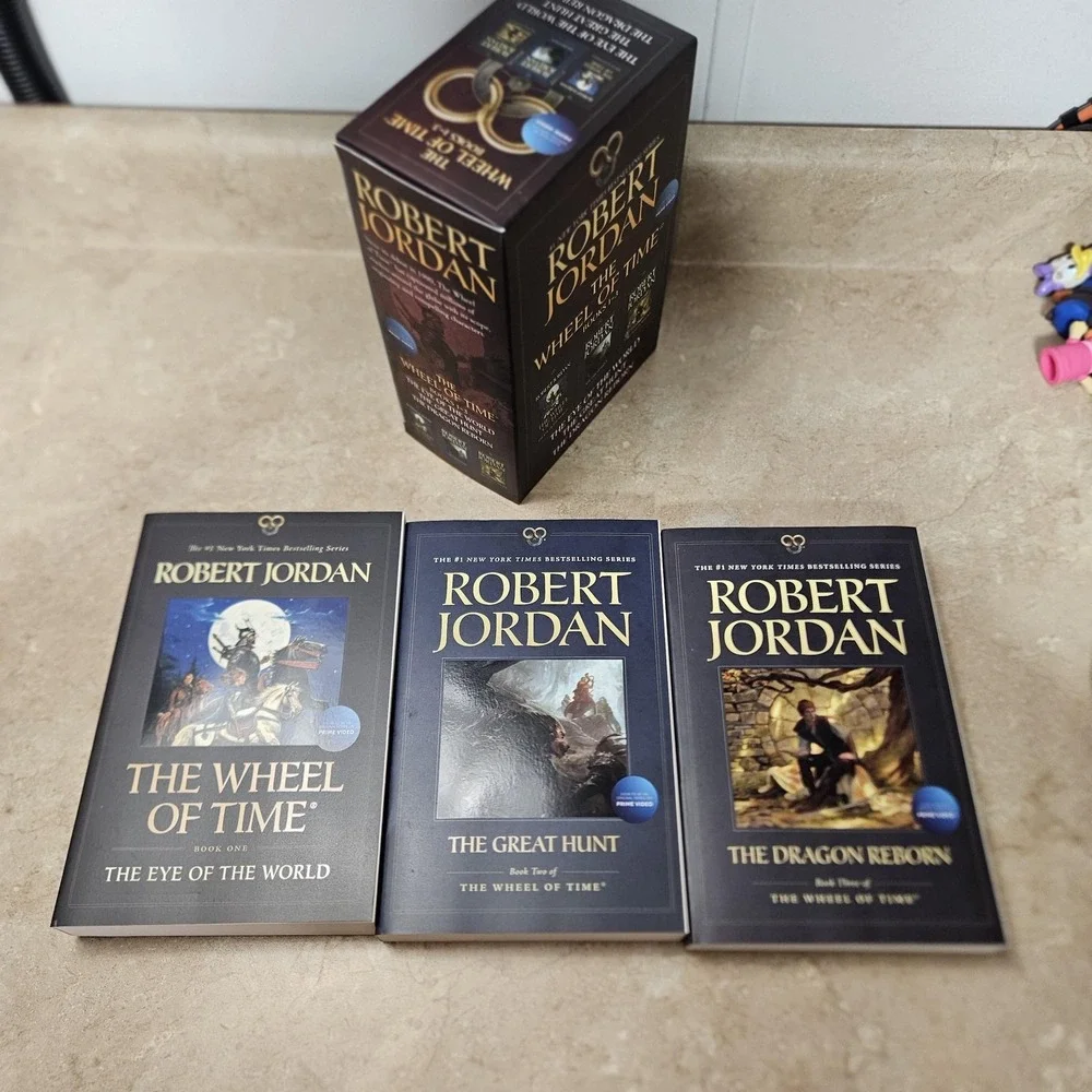 Robert‎ Jordan Wheel of Time Books 1-3 Box Set Fantasy Paperback Tor Slipcase